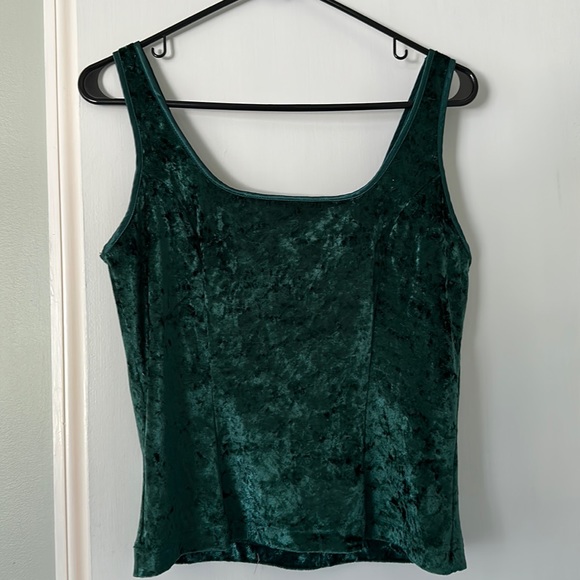 Victoria's Secret Tops - Scoop beck velvet tank top